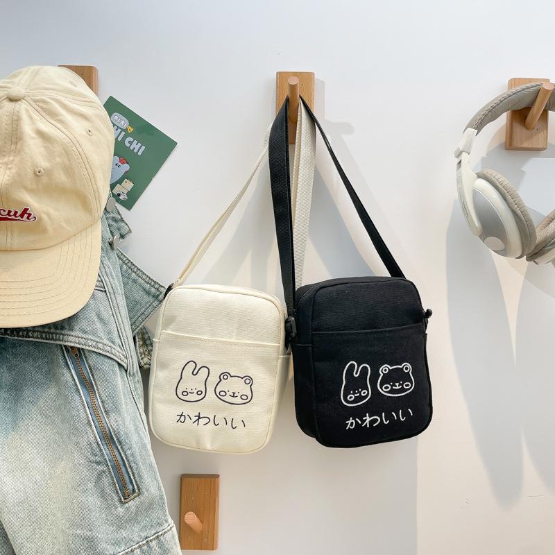 Cute little bag for women, the new trendy vitality girl student mobile phone bag for the season, Japanese small fresh messenger canvas bag