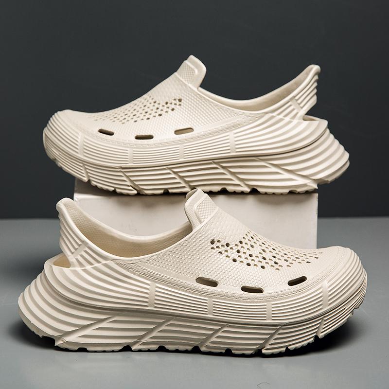 Fashion Design Sandals New Women Men Breathable Garden Clogs Shoes Outdoor EVA Holes Beach Shoes Summer House Slippers
