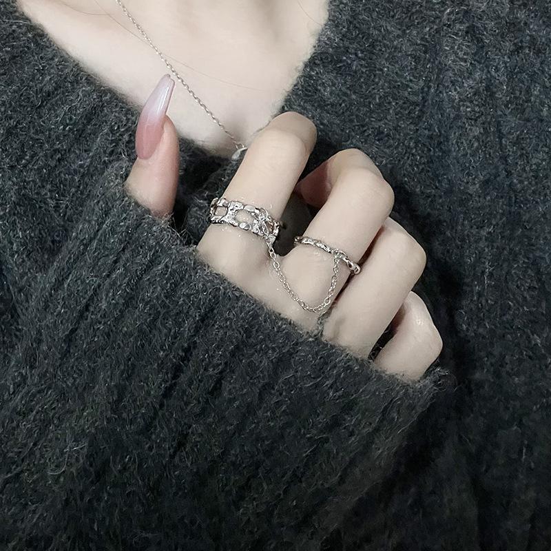 [Silver Chain Whispers] Niche Design Sense Chain High Sense Irregular Texture Opening Simple Ring