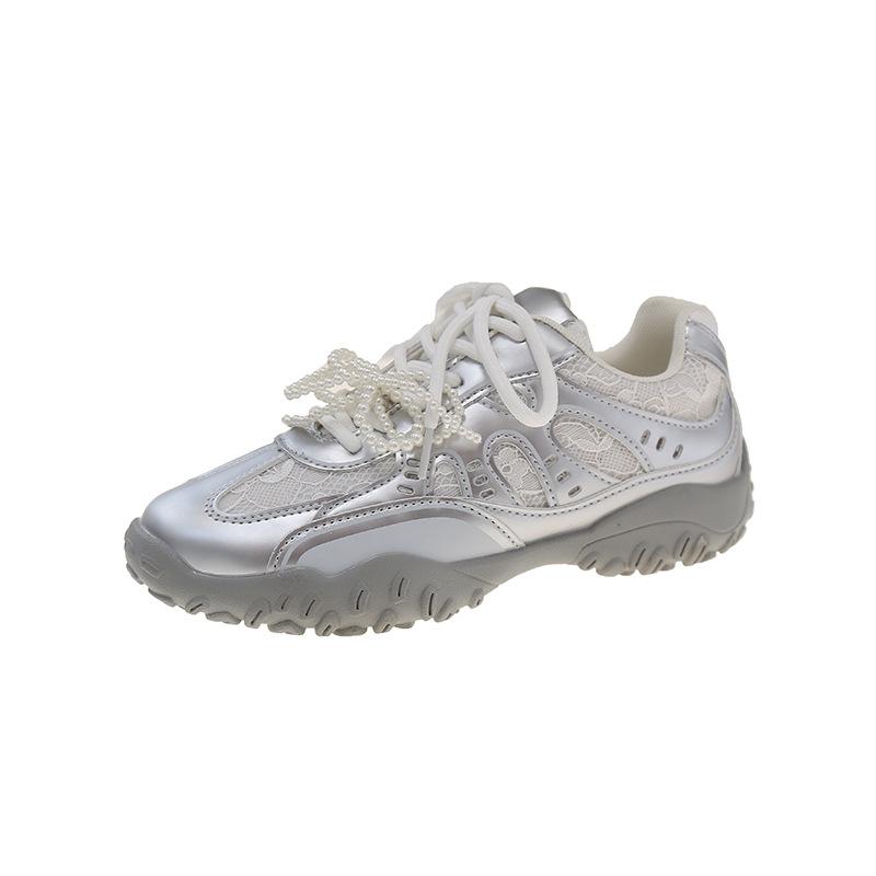 

New colors are coming~ 2025 spring and autumn new crescent moon soles inner height increase lace pearl casual moral training shoes women s Forrest Gu 35