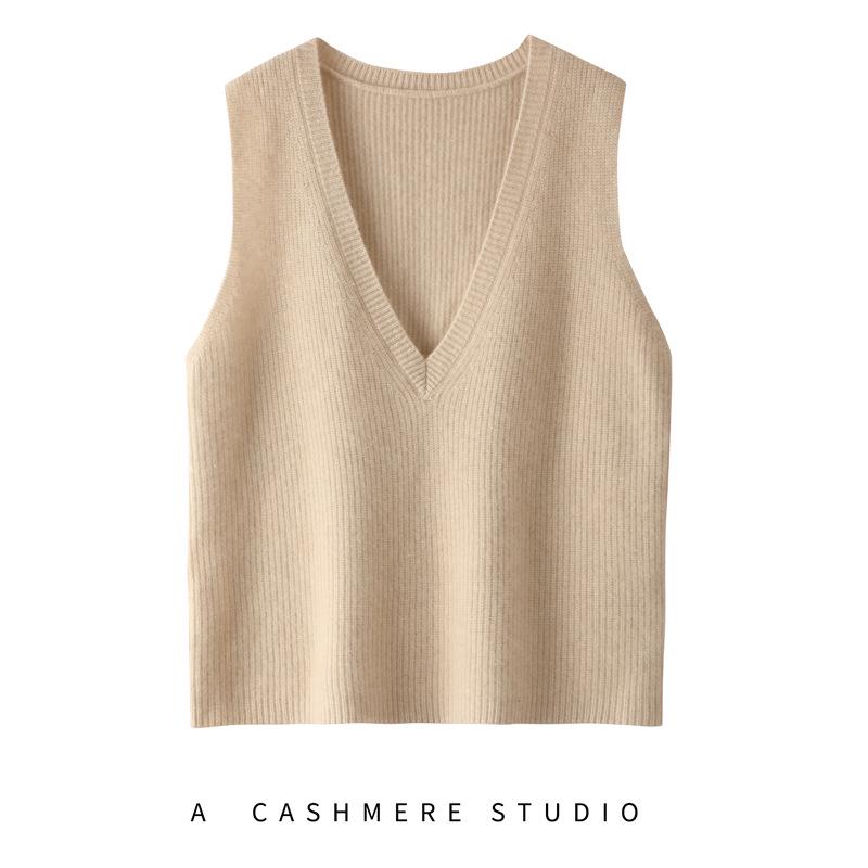 Lokasha Cashmere Women's V-Neck Seed Stitch Vest, Autumn/Winter 2026 Collection