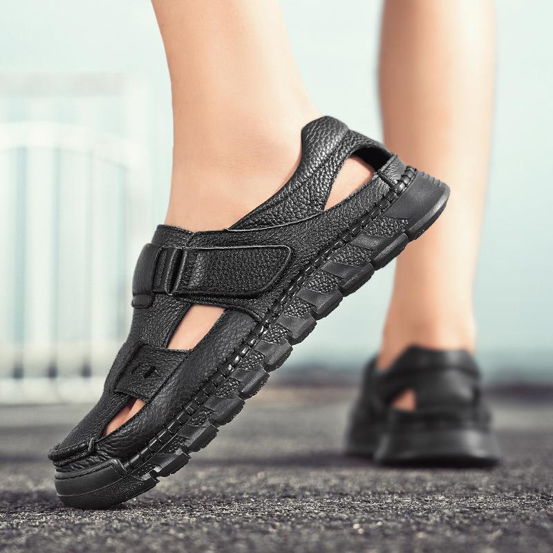 Men's shoes 2025 summer new men's hollow breathable deodorant feet leather Velcro outdoor casual bag head sandals