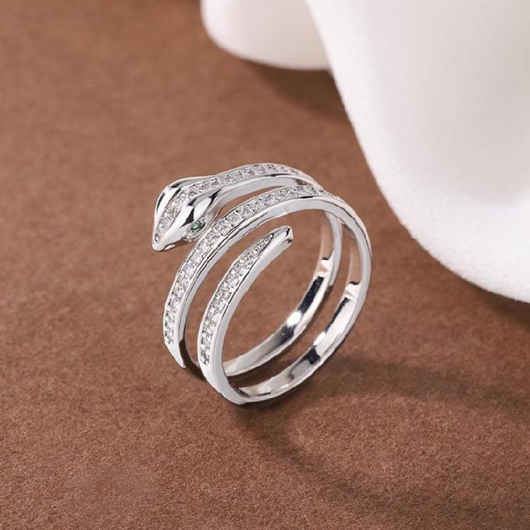 Trendige Schlangen-Wickel-Motiv-Ringe Schicke Legierungs-Schlangenringe Schmuck Einzigartige Ringe Für Frauen, Die Einen Einzigartigen Stil Suchen
