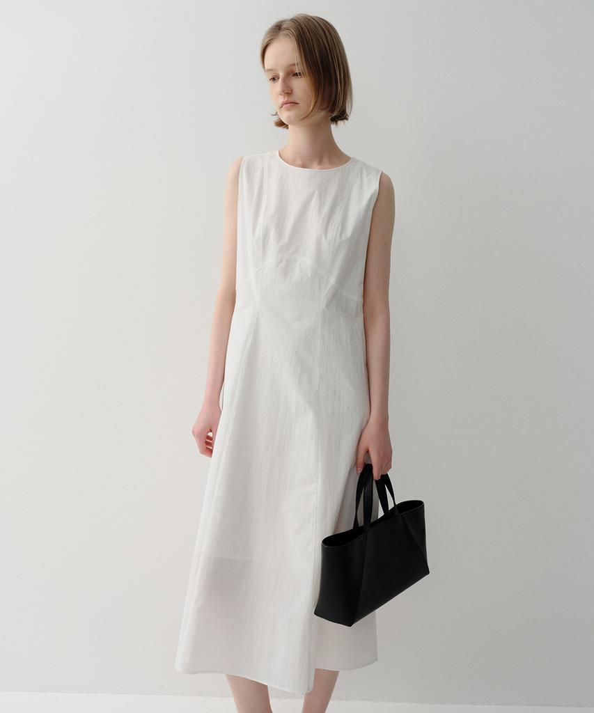 Ia Raye Sleeveless Dress (White)