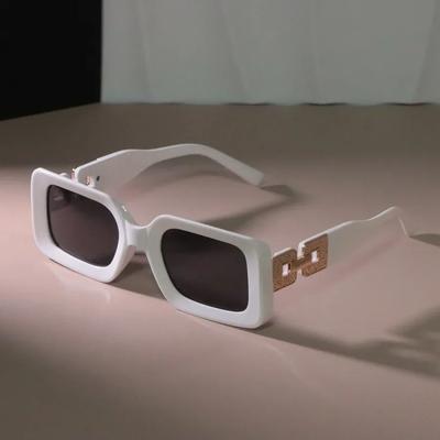 Stylowe kwadratowe okulary przeciwsłoneczne damskie męskie vintage marka lustrzane soczewki okulary przeciwsłoneczne damskie męskie modne kolory