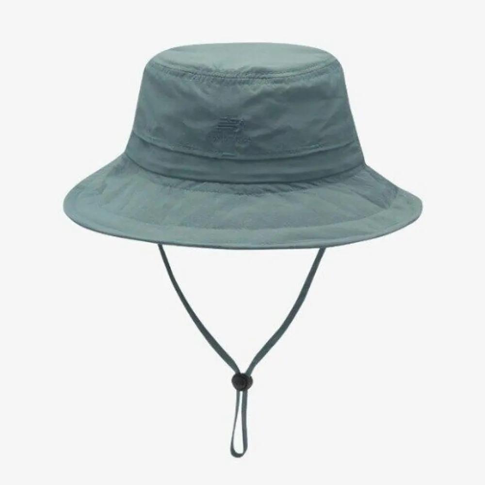 [New Balance] OQK NBGDESP172-51 SPORTS WIDE LIGHT Bucket Hat blue tones