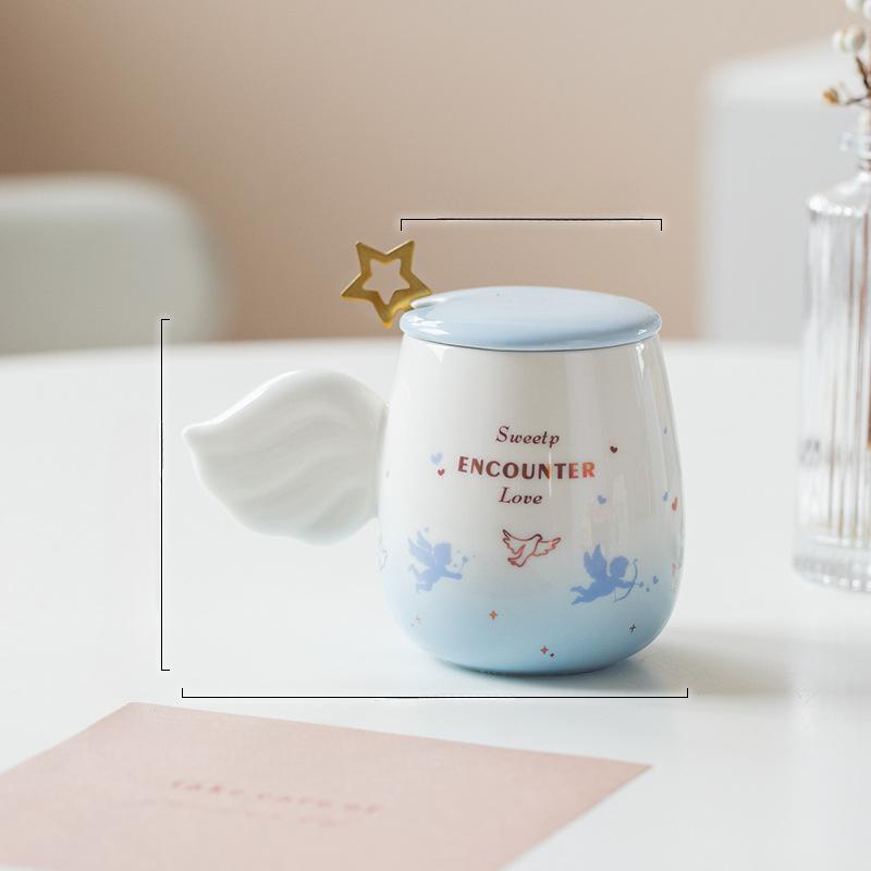 

Angel Wings Romantic Cupid Couple Couple Gentle Cup Gradient with Ceramic Cartoon Cup with Lid Spoon Men and Women Flower Tea Water Cup 300ml