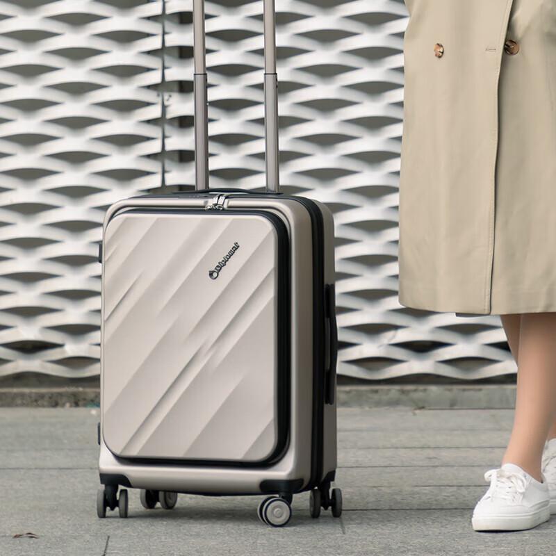 

Diplomat DS-1332 Business Carry-on Luggage