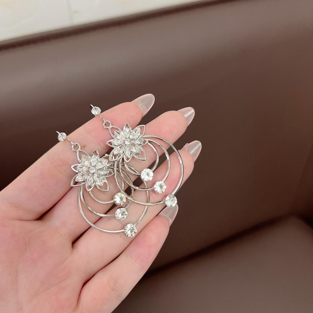 New Exquisite Design Green Color Double-Layer Petals Stud Earrings for Women Stylish  Personalization Charm Party Jewelry Gift