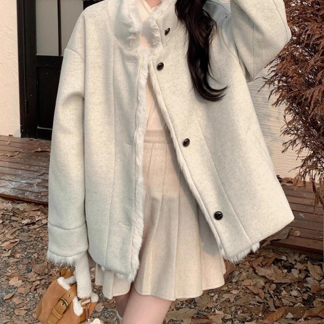 

Women s Off-White Lamb Wool Patchwork Winter Coat - 2025 New Style, Super Stylish and Thickened for Extra Warmth Small вершковий/білий