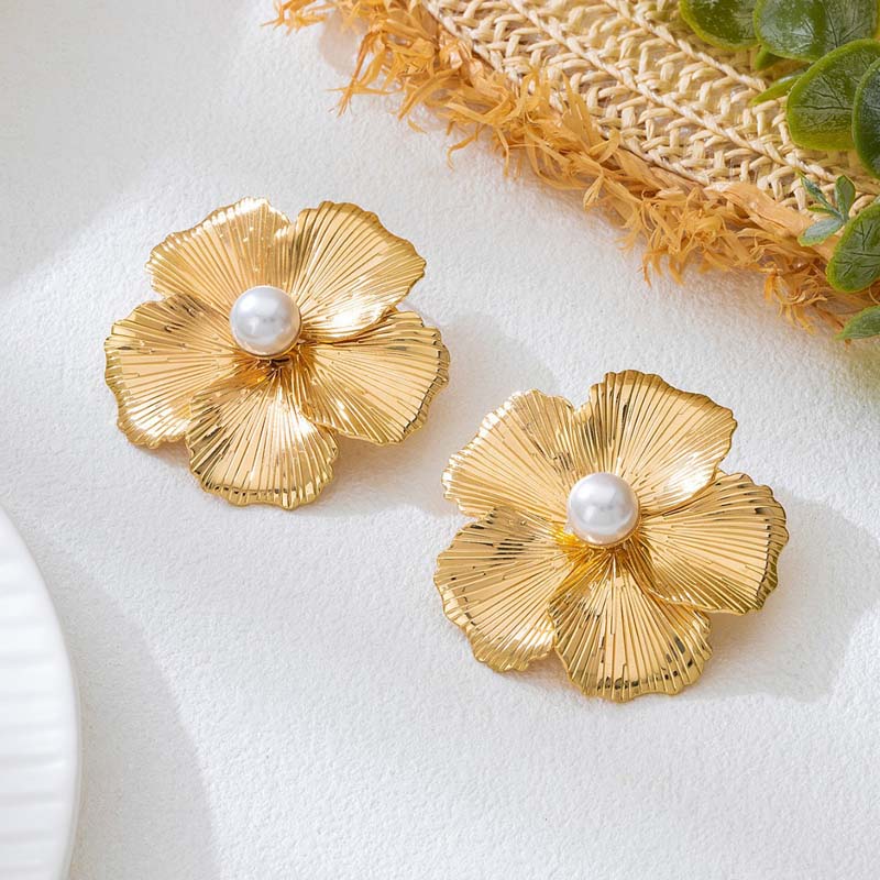 Large Flower Pearl Earrings for Women Luxury Design Study Earrings for Women Korean Fashion Jewelry Accessories Christmas Gift