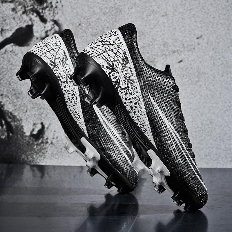 Men Soccer Shoes Kids Football Boots Women Professional Soccer Cleats Antiskid Low Top TF/FG Athletic Sports Football Shoes