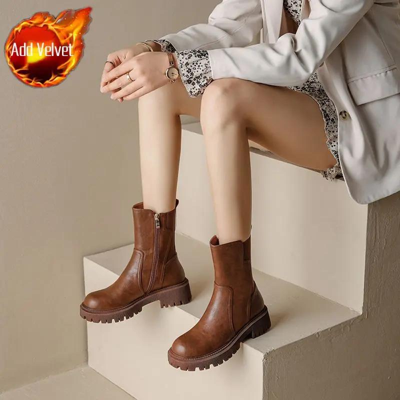 Winter 2024 Women's Half High Boots Flat Ladies Mid Calf Shoes Leather Chic and Elegant On Offer Large Size Warm Spring Autumn