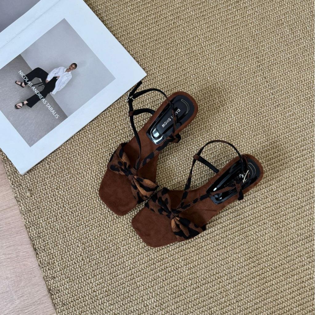 French Niche Design Slope Heel Open-toed Sandals Women's Summer 2025 New with Skirt Square Head High-heeled Roman Shoes
