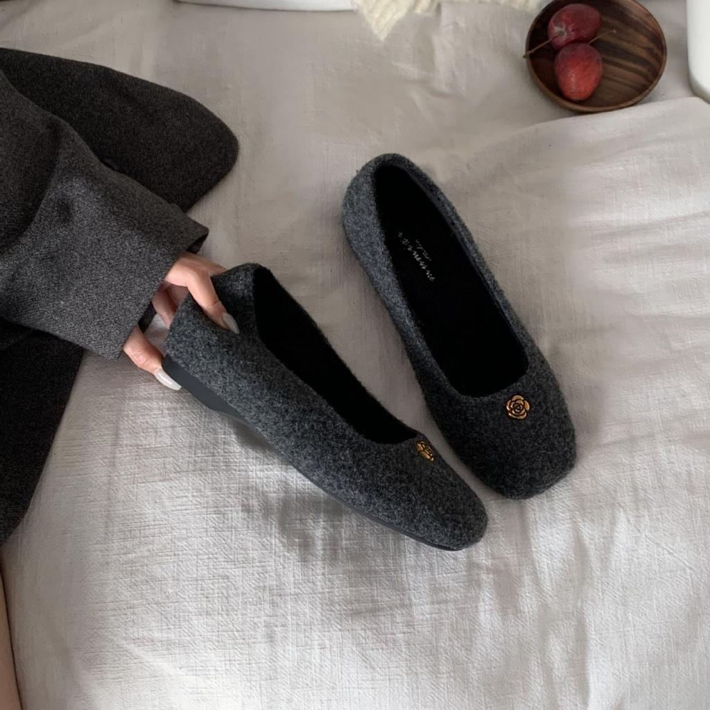 New winter fashion round head woolen metal flower inner sloping heel velvet women's single shoes