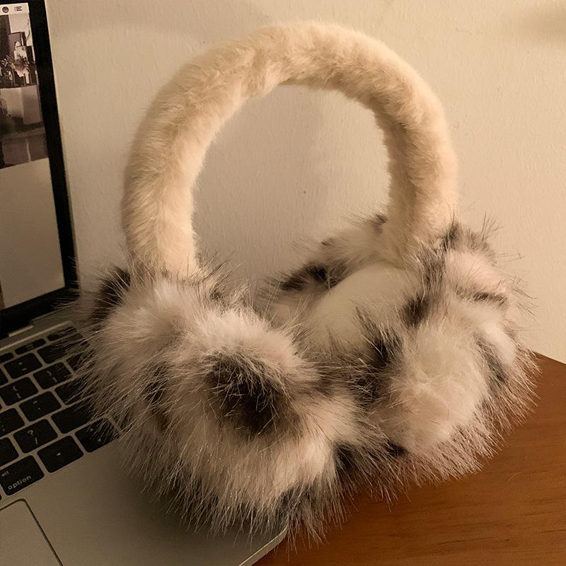

Korean Plush Leopard Print Furry Earmuffs Women Versatile Thicken Earflap Winter Windproof Warm Cycling Ear Protection as the picture