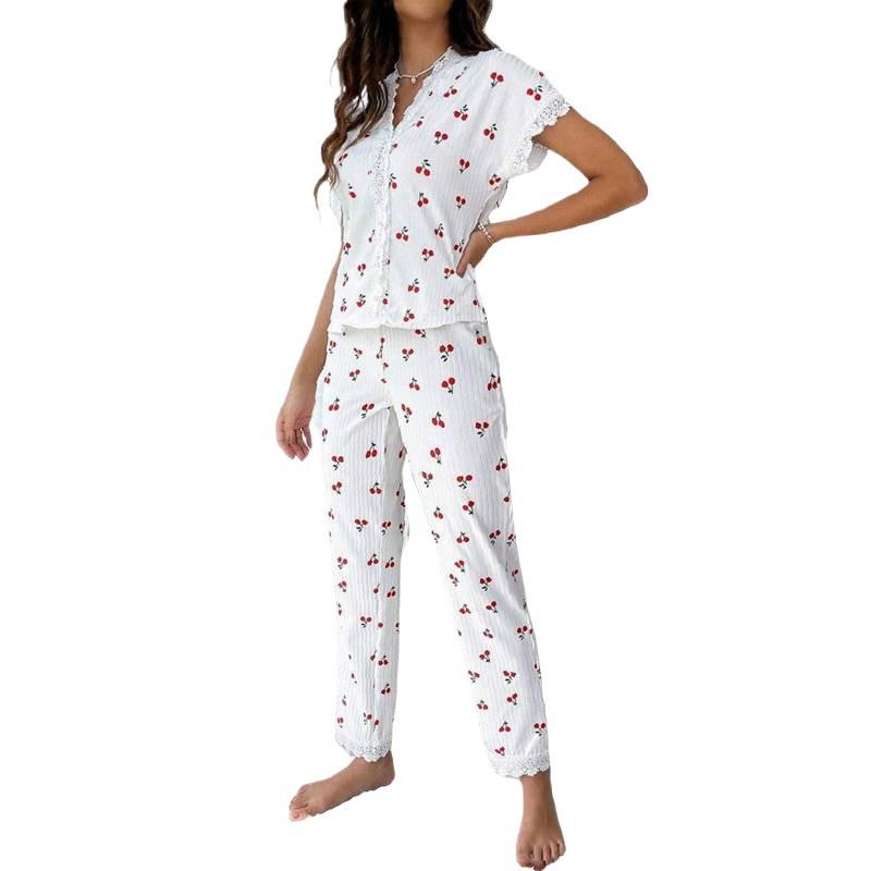 Damski Piżamowy Zestaw z Krótkim Rękawem w Wiśniowy Wzór - Noszony na Zewnątrz, Zawiera Bluzkę z Klapami i Długie Spodnie