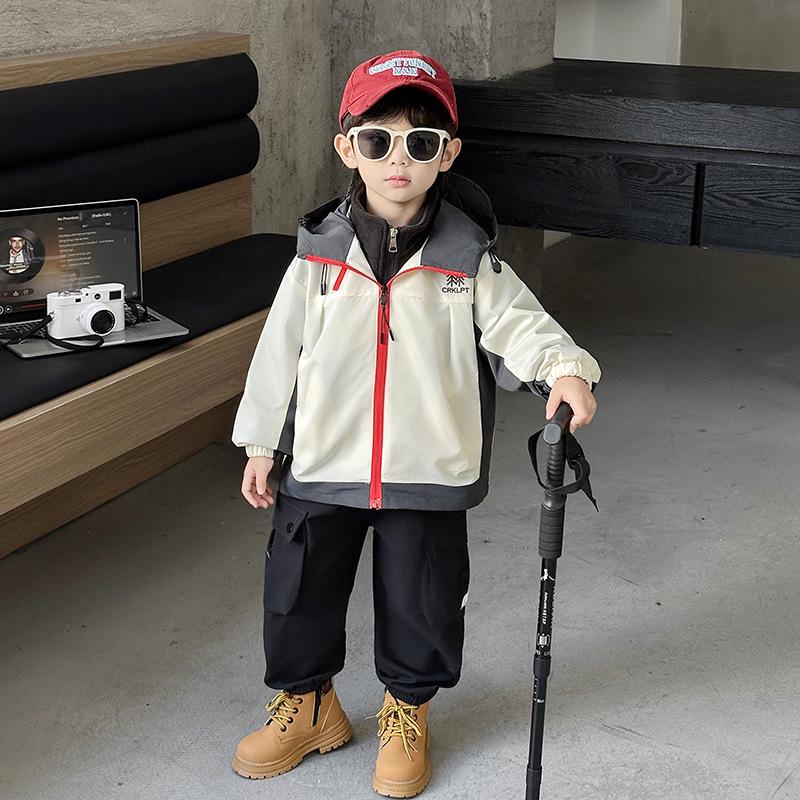 

Модная ветровка для мальчиков 2025: Отстегивающееся пальто 3-в-1, Ветрозащитное, Модное осенне-зимнее 120 cm