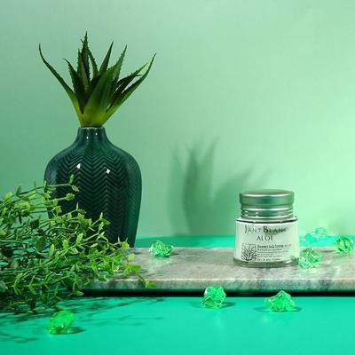 Comfortable Care for Dry Skin by Forming a Moisturizing Film. Feminine Cream 60g