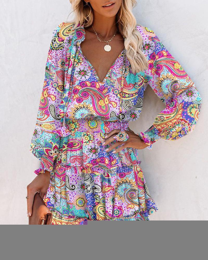 

2023 Многоцветное платье тай-дай с глубоким V-вырезом, шнуровкой и сборками, с длинными рукавами Large