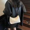 Bow Polka Dot Underarm Bag Women's New Niche Portable Shoulder Bag Fashionable Versatile Messenger Bag
