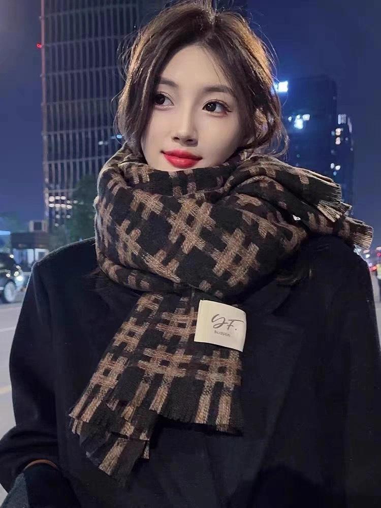 Plaid Korean-Style Women's Winter Scarf - Warm Imitation Cashmere Snood