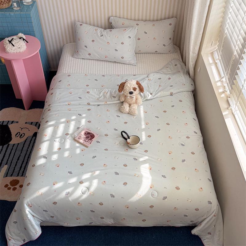 A-Class Milk Cotton Soy Fiber Summer Cool Quilt: Machine Washable for Dorms & Kids, Perfect for AC Use