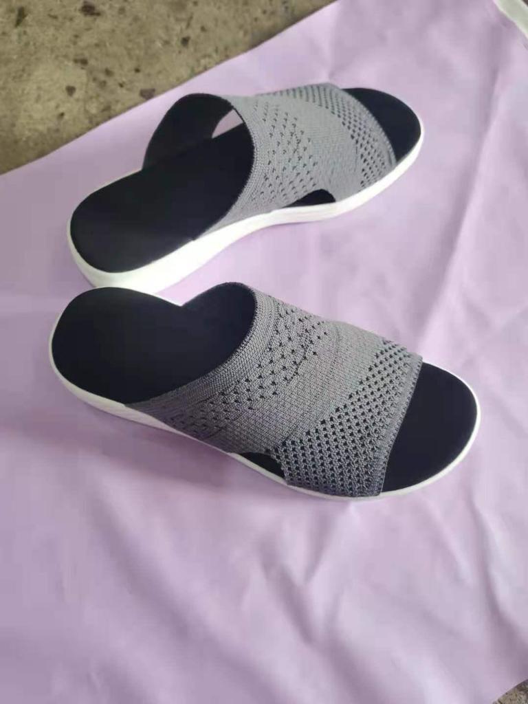 Damskie duże oddychające siateczkowe klapki na platformie - lato 2021