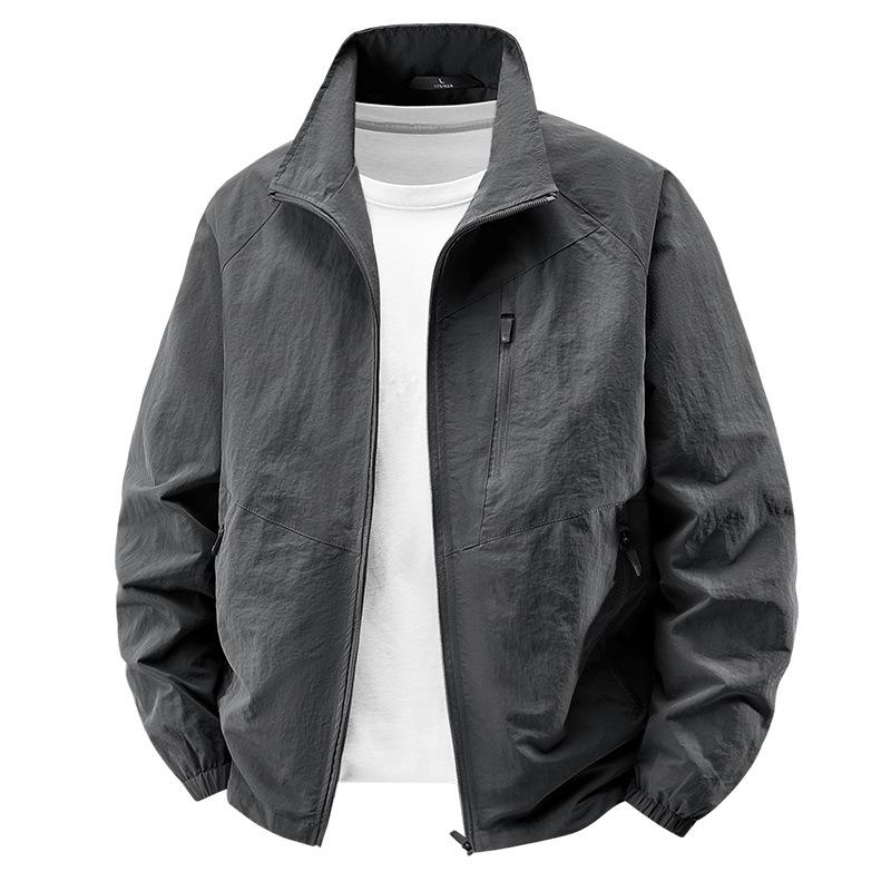 Men's Cross-Season Casual Outdoor Jacket - Versatile Loose Fit for Spring and Autumn Sports or Mountaineering.