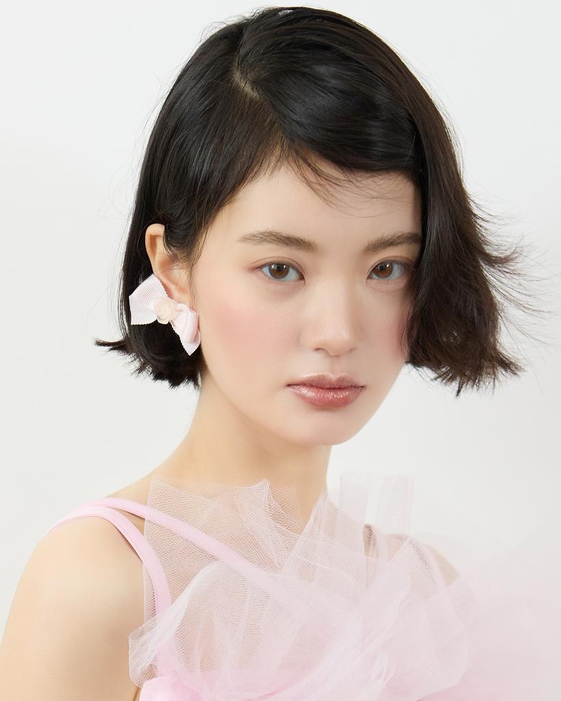 Lovuee Frost Rose Earrings Pink Wide Ribbon