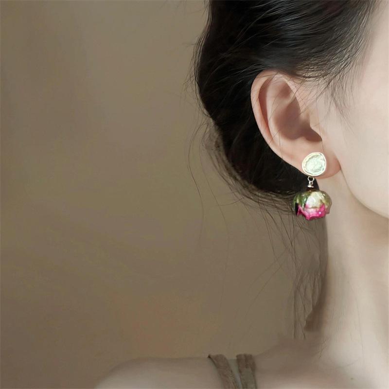 Cercei cu flori de trandafir