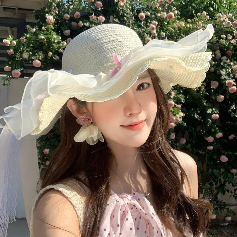 Summer Straw Hat With Large Brim For Beach And Sun Protection