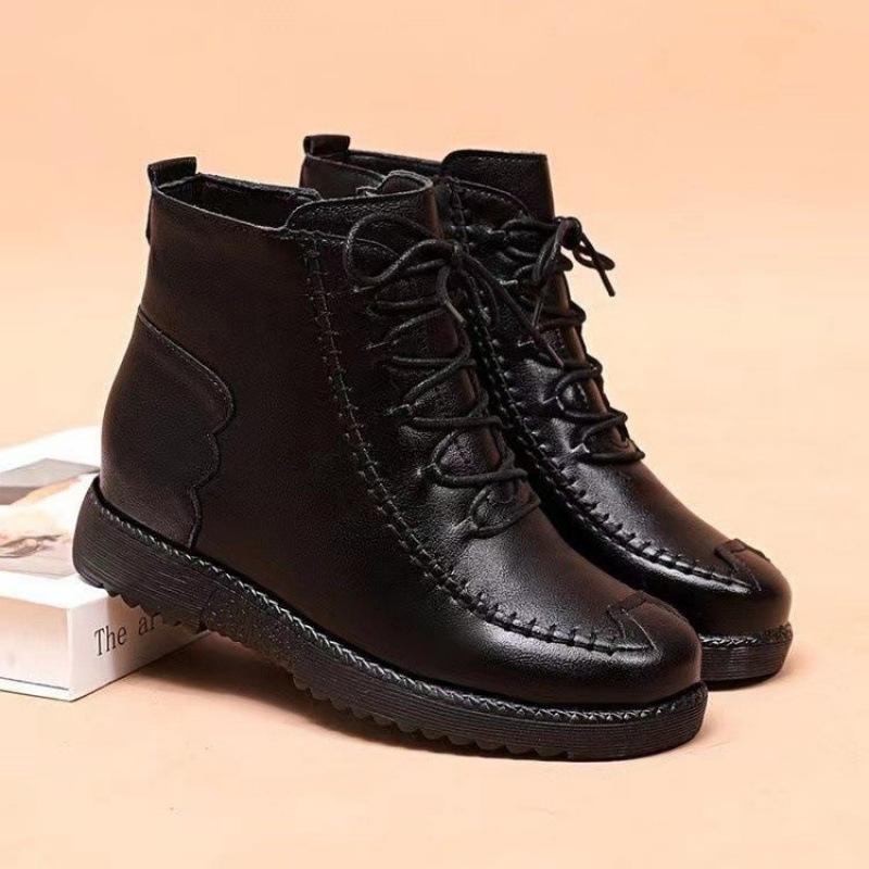 

Женские хлопковые туфли 2025 новые осенне-зимние кожаные туфли для мамы из кожи для пожилых людей удобные мягкая подошва нескользящие полусапожки плюс 41