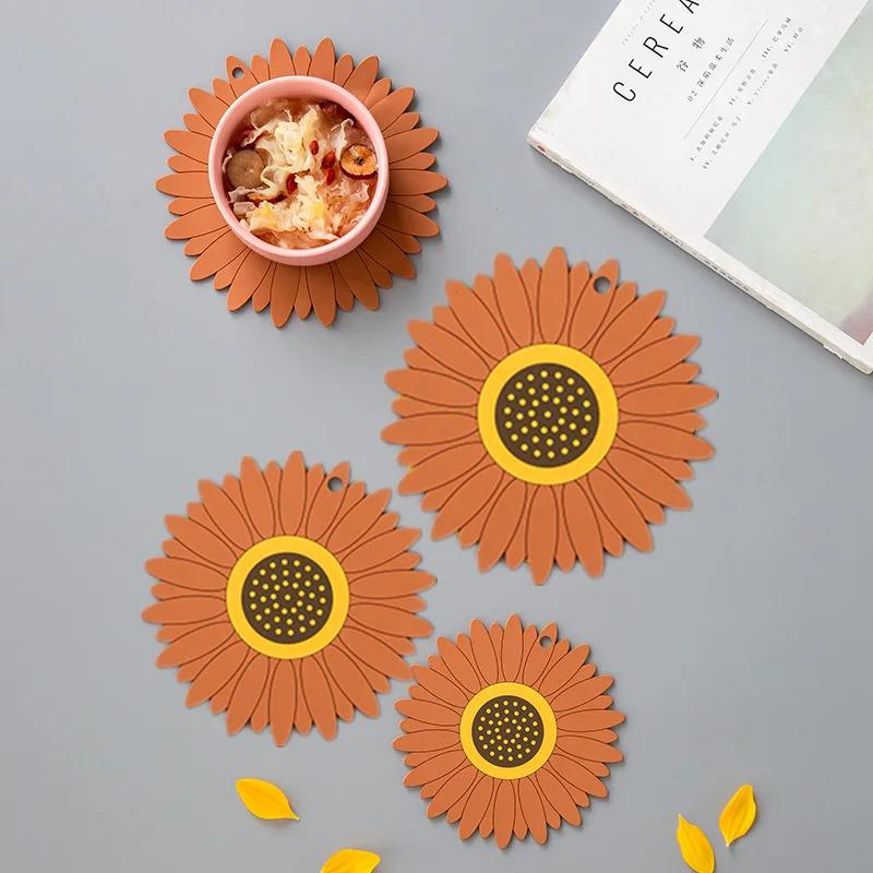 

Sunflower Non-Slip Insulation Mats Coaster Tableware Cup Thicken Pads Heat-insulated Bowl Placemat Home Desktop Decoration 10cm&1pcs коричневый