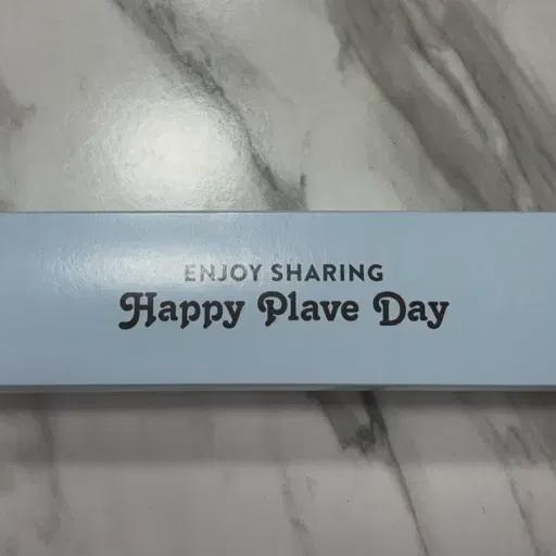 

Plave Crispy Donut Collaboration Bromide