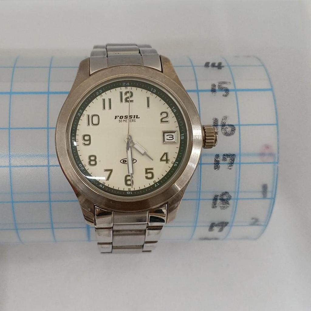 Used FOSSIL DRT quartz watch