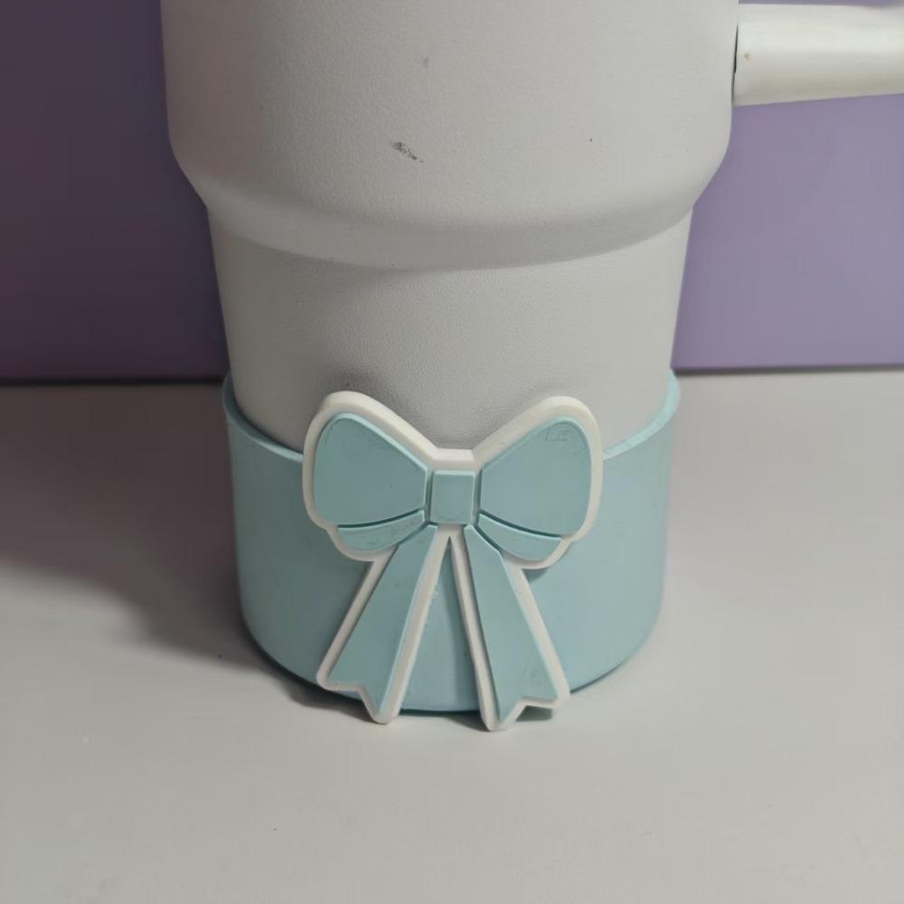 

2pcs Silicone Bow Bottle Bottom Sleeve Non Slip Tumbler Cup Protection Case Girl білий