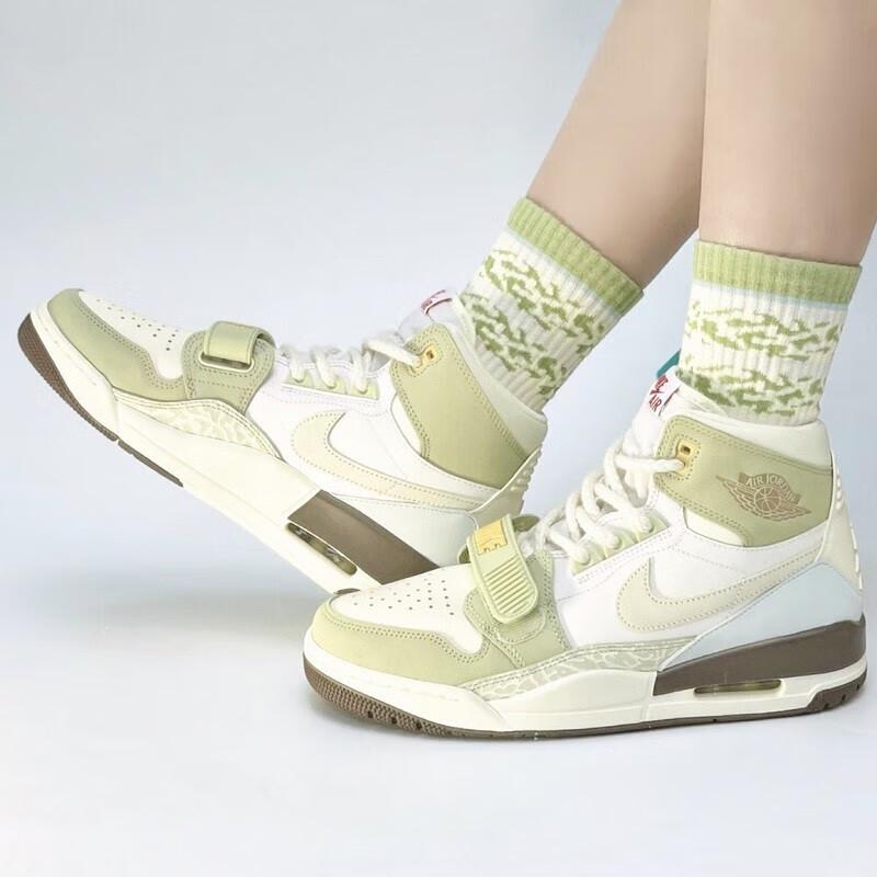 Air Jordan Legacy 312 GS Jahr des Hasen Kinder-Sneaker Weiß Kokosmilch Verwaschenes Grün FD9909-111
