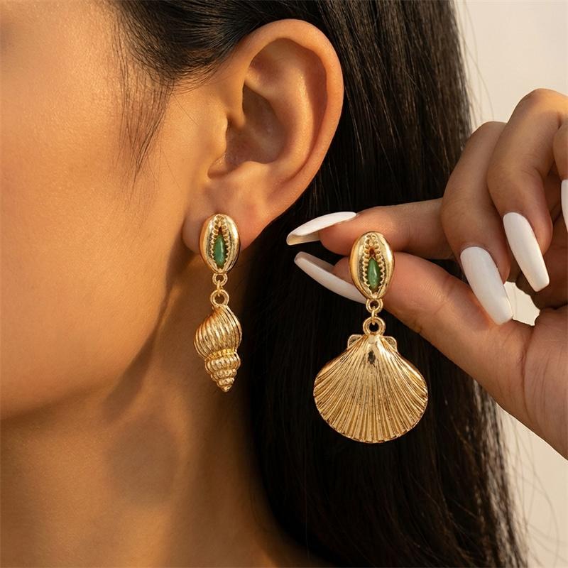 Ocean Style Asymmetrical Conch Starfish Dangle Earrings for Women Metal Textured Scallops Shell Earring Beach Mismatched Jewelry