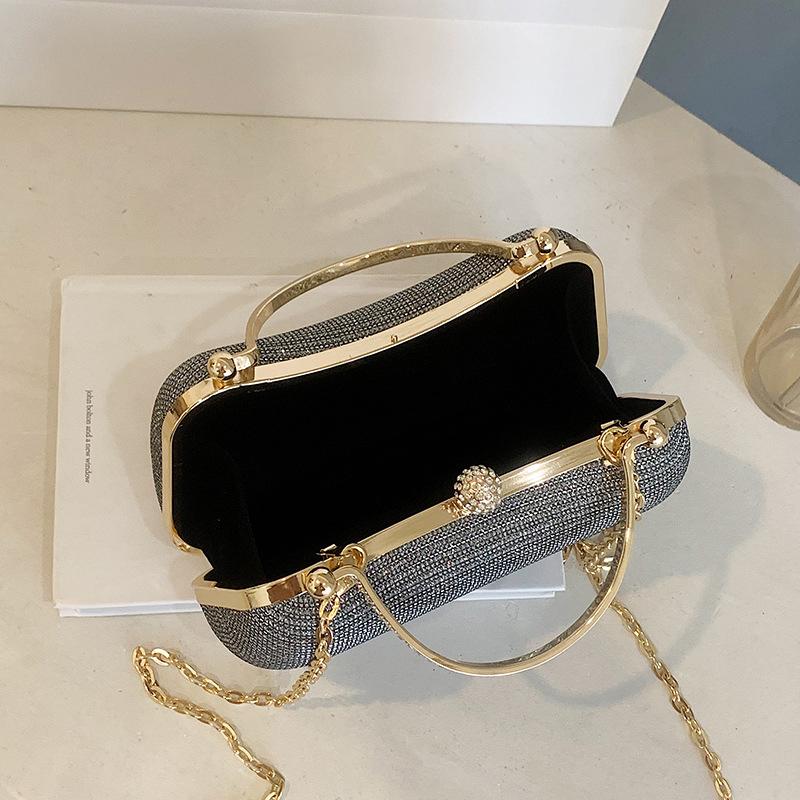 Süße kleine PVC-Schulter-Umhängetaschen für Frauen Hit Luxus-Party-Handtaschen und Geldbörsen weibliche Reisekupplung