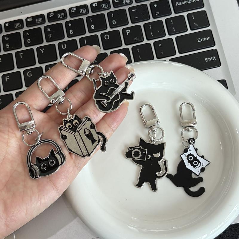 Cute Black Cat Enamel Keychain Creative Kitten Design Lightweight Key Ring for Handbag Decor Small Gift for Cat Enthusiasts
