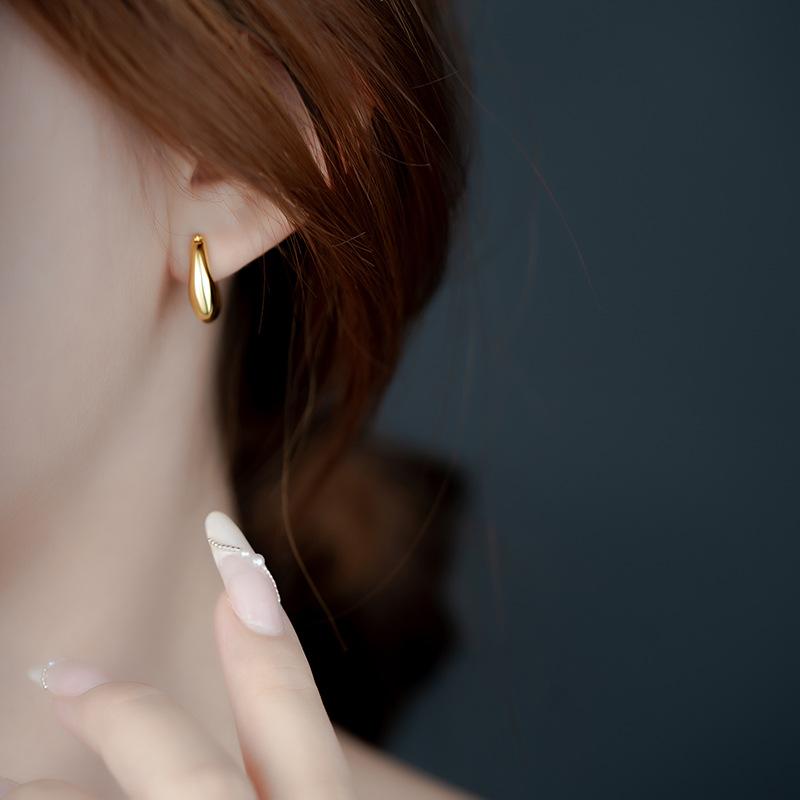 [Vintage Metal Earrings for Women Gold Open Hoop Earrings Simple and Elegant Lightweight Fashion Daily Jewelry]