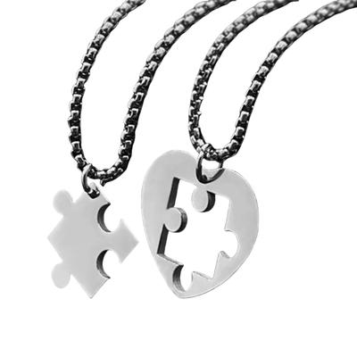 Stabile Stahl-Herz-Puzzle-Halsketten Zierliche Partner-Halsketten mit Herz-Puzzle-Design-Anhänger für den täglichen Gebrauch, Verabredungen