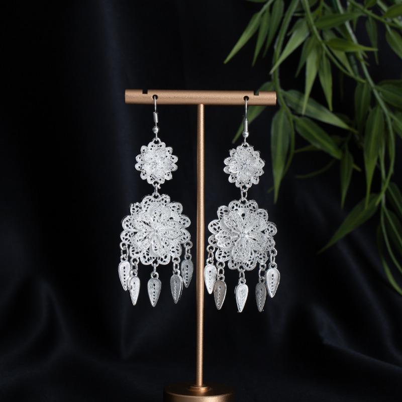 New Miao Long Tassel Minority Earrings, Light Luxury Miao Silver Exaggerated Fashion Temperament Earrings