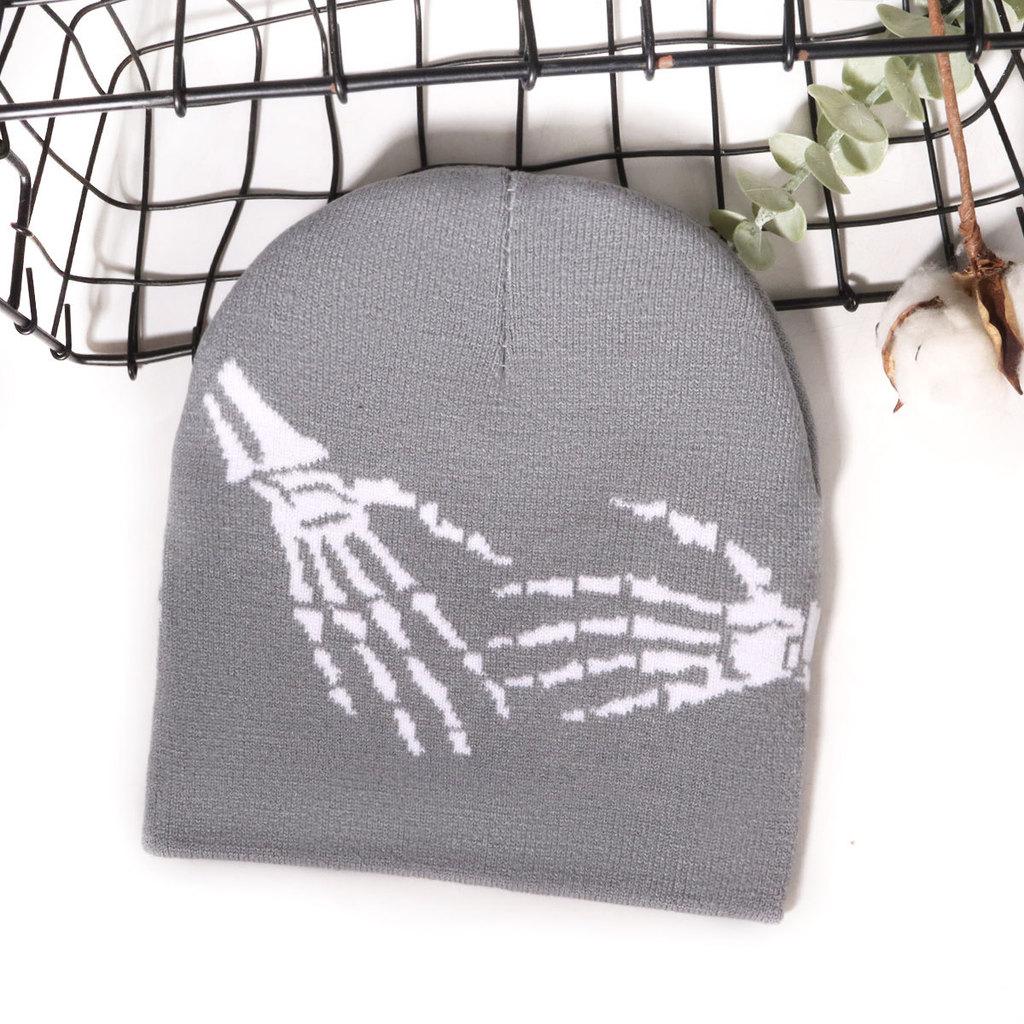 Urban Fashion Skull Hand Knit Hat Without Brim With Thermal Acrylic For Teens And Adults