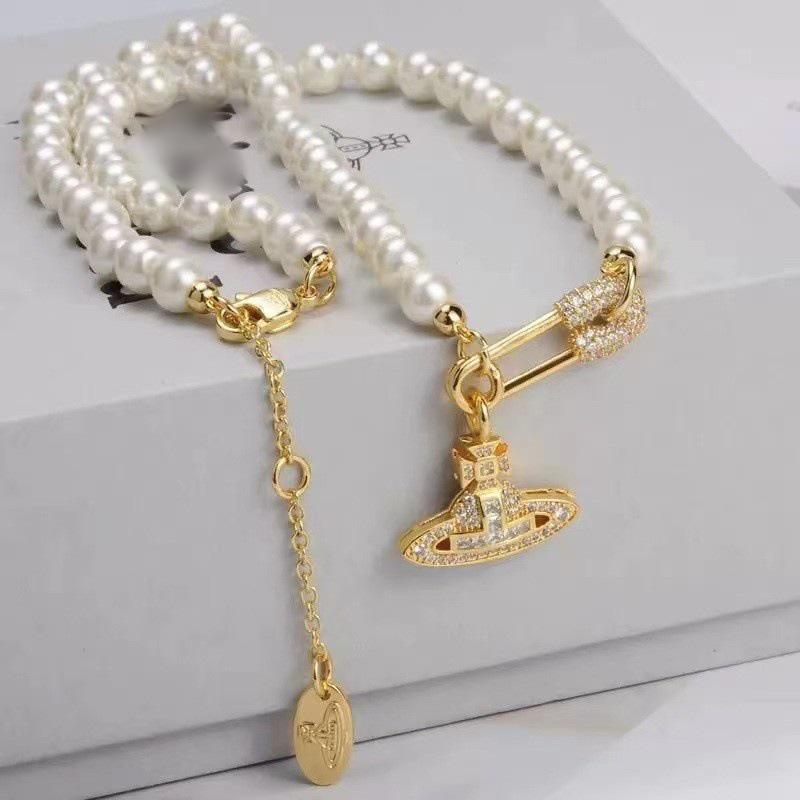 Sleek Empress Saturn Rhinestone & Pearl Clavicle Necklace for Women - Trendy Luxury Design золотой