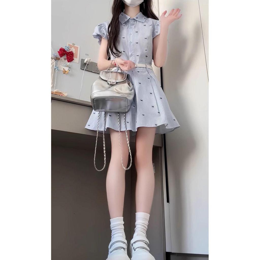 2026 Spring Women's Petite Blue Striped Waist-Cinching Shirt - French & Korean Style