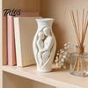 Abstrakte Körperkunst Gefäß Menschliche Vase Statue, 3D-gedruckte Umarmende Paar Skulptur Vase, Romantische Wohnzimmer Dekoration Dekorativer Trockenblumen für Eingang