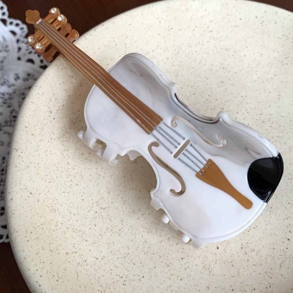 Niche Violin Hair Clip: High-End Acetate Shark Claw Design 2025