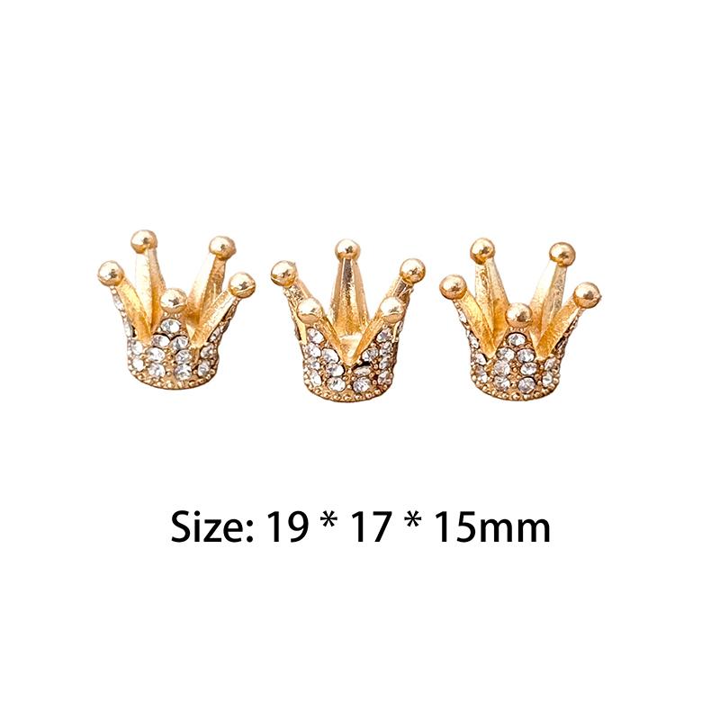 

2/3 шт. Кукольный домик Миниатюрная Золотая Мини Сплавная Корона Корона Принцессы Маленькая Тиара Модель Игрушки Аксессуары для Кукольного Домика 3pcs 19x17x15mm